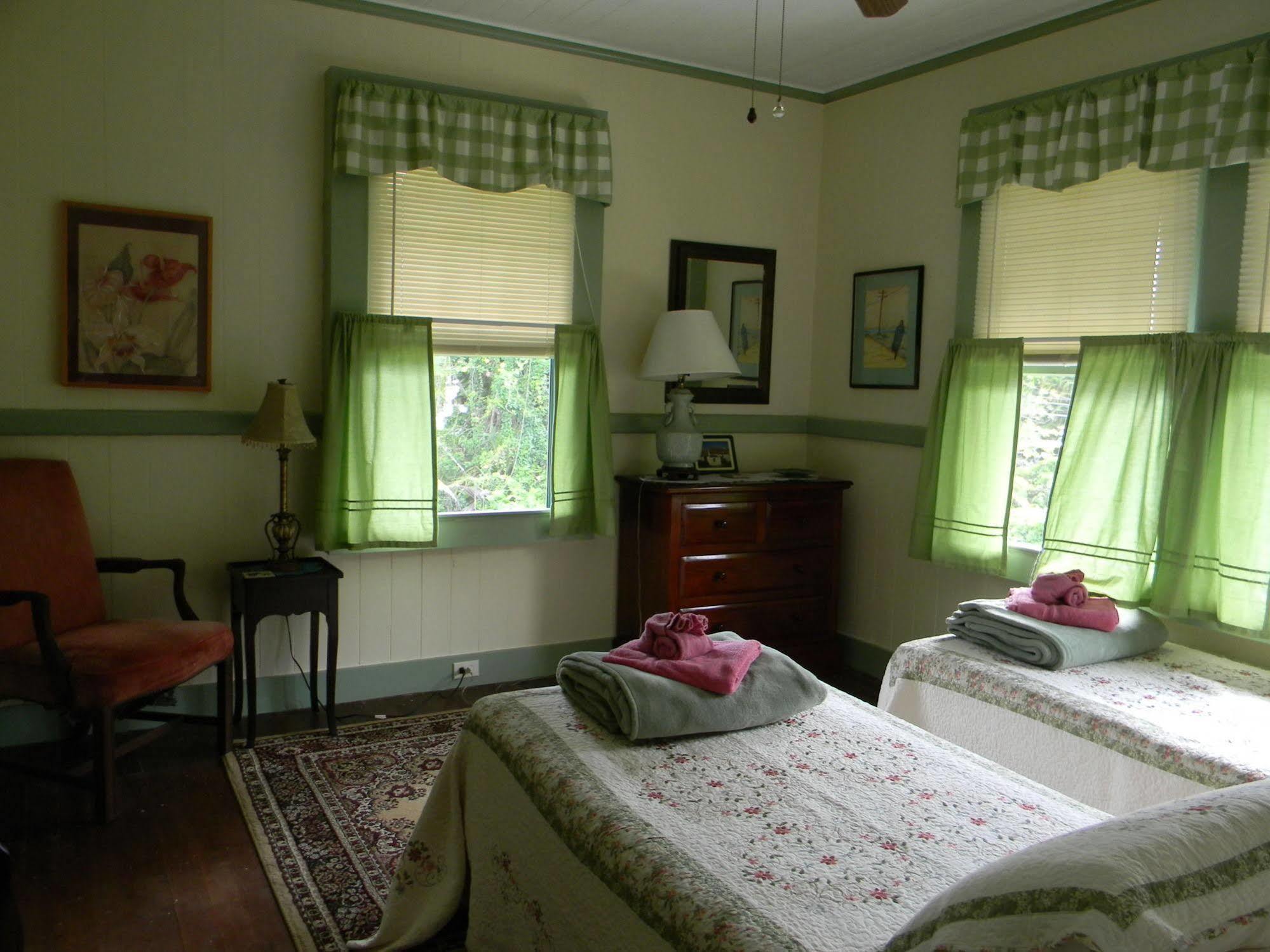Maureen'S Bed And Breakfast Hilo Esterno foto
